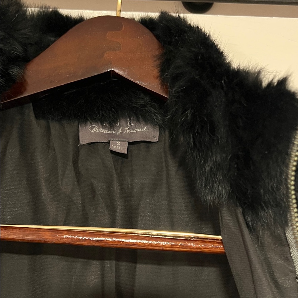 Black Rabbit Fur Vest - Picture 2 of 11